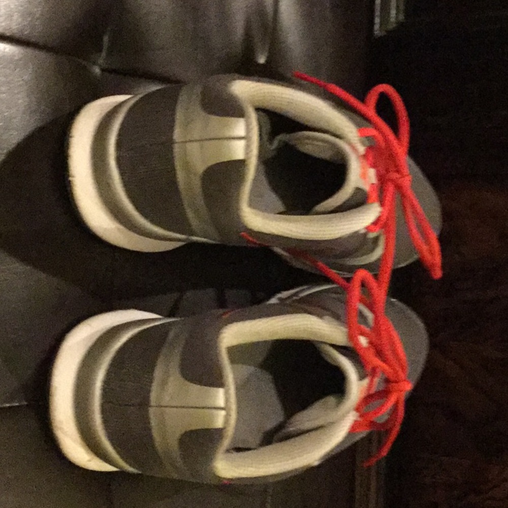 Gray & Red Nike Shoes - Picture 3 of 4